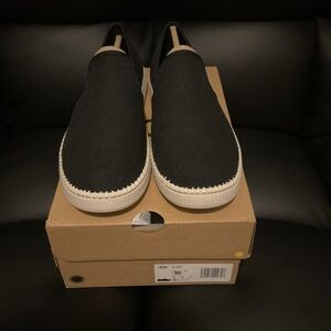 UGG Womens Luciah Slip On Shoes Sneakers Size 10 Black